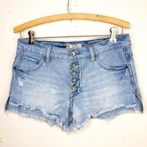 FREE people button fly, raw hem distressed shorts
